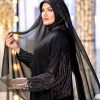 راهنمای جامع انتخاب شال و روسری مناسب فصل‌های مختلف سال